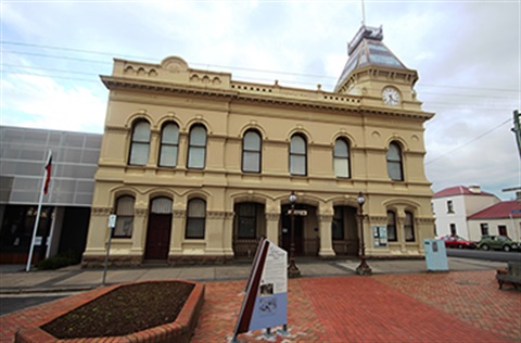 Creswick Town Hall