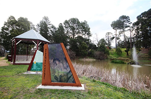 Park Lake in Creswick